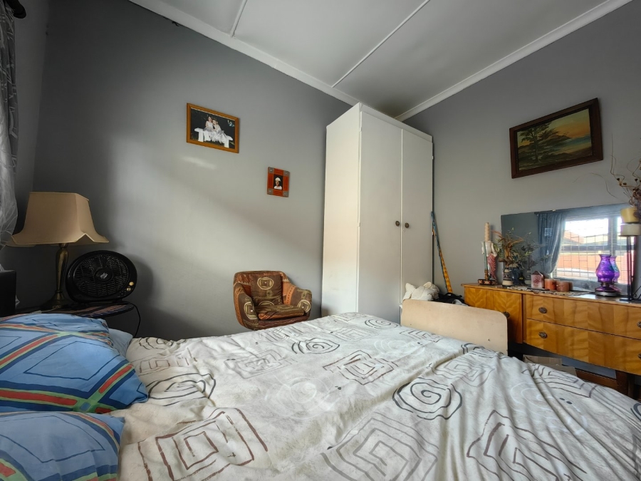 6 Bedroom Property for Sale in Glenlilly Western Cape